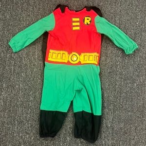 Robin costume